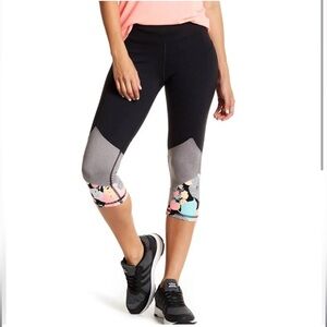 Trina Turk Recreation Capri black/floral print Legging